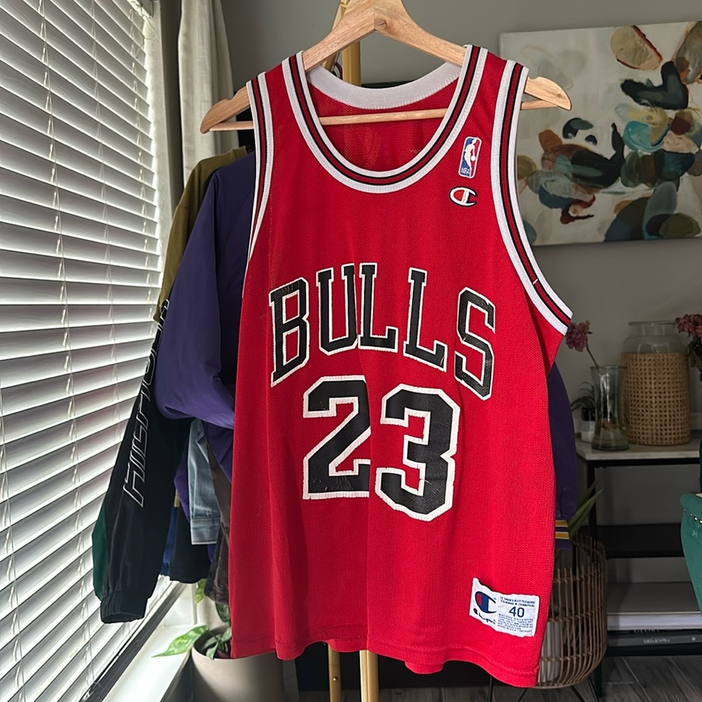 Vintage 90s Chicago Bulls jersey
